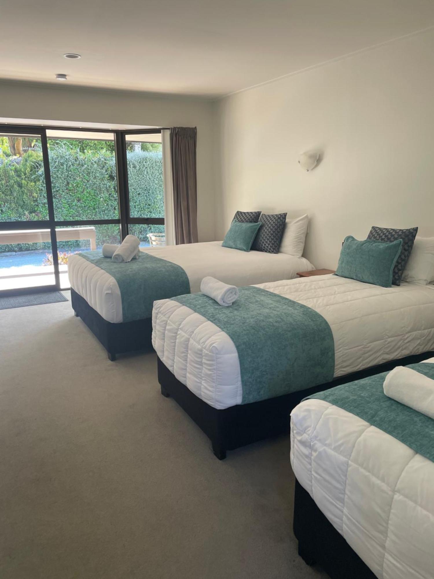 Kingston Top 10 Holiday Park Esterno foto